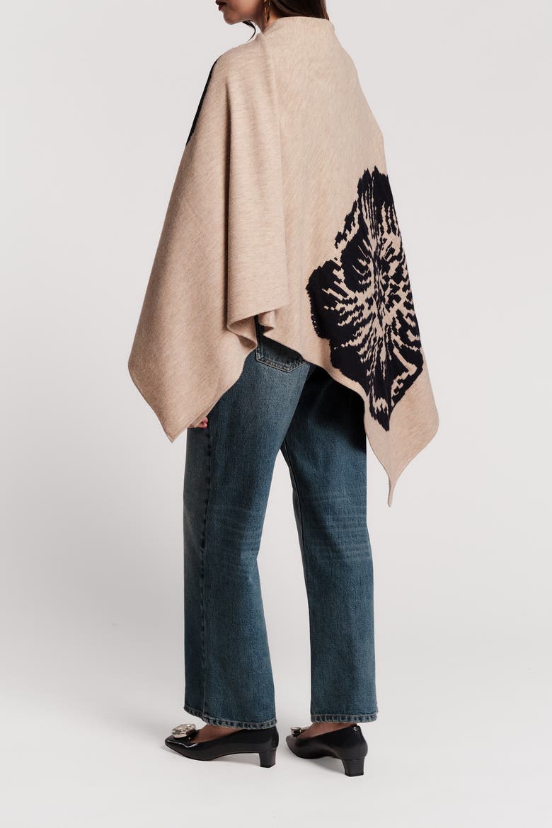 Ginny Wrap Carefree Chrysanthemum, Alternate, color, Camel/Navy