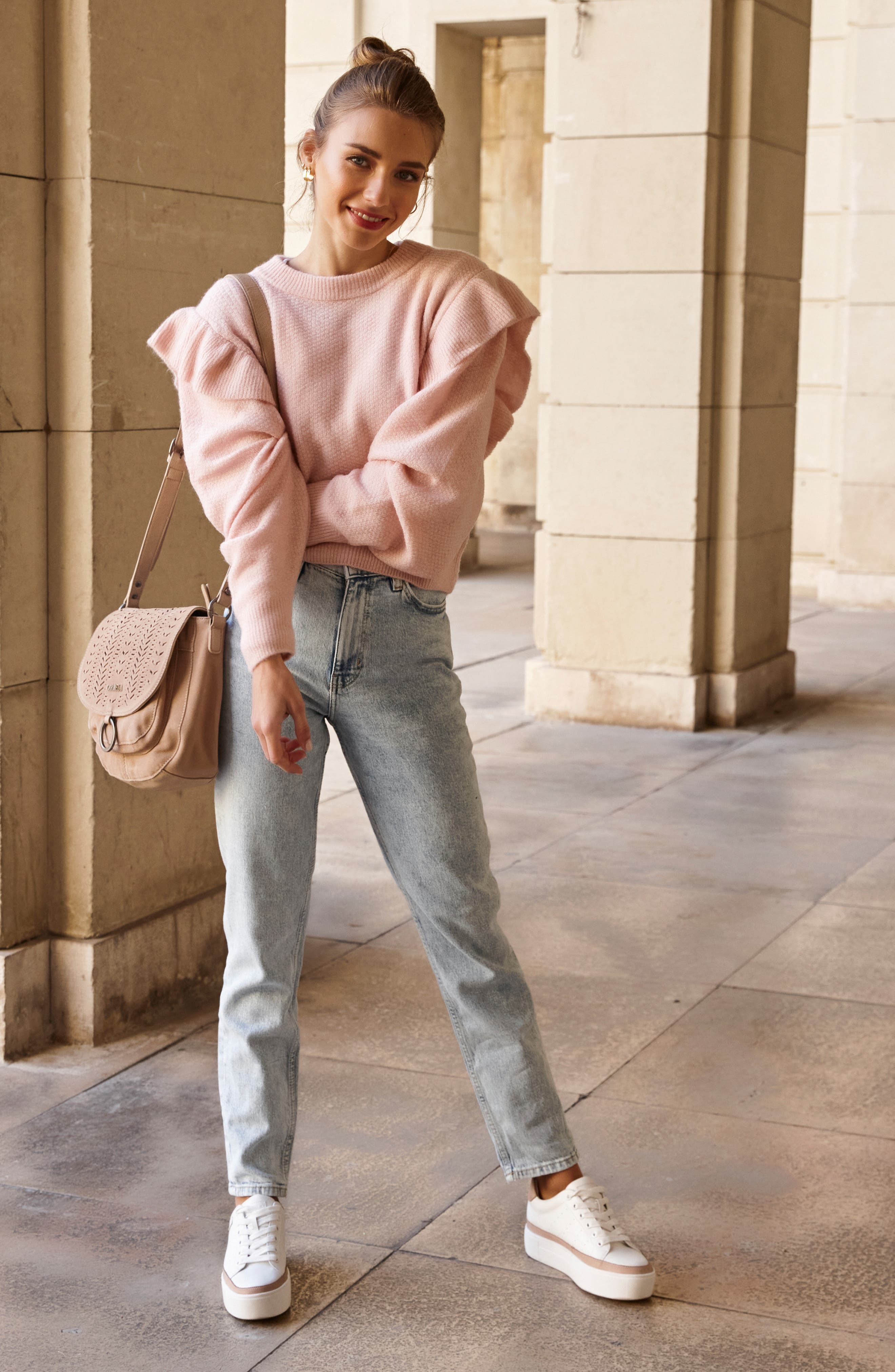 CARMELA Mabel Platform Sneaker, Alternate, color, 