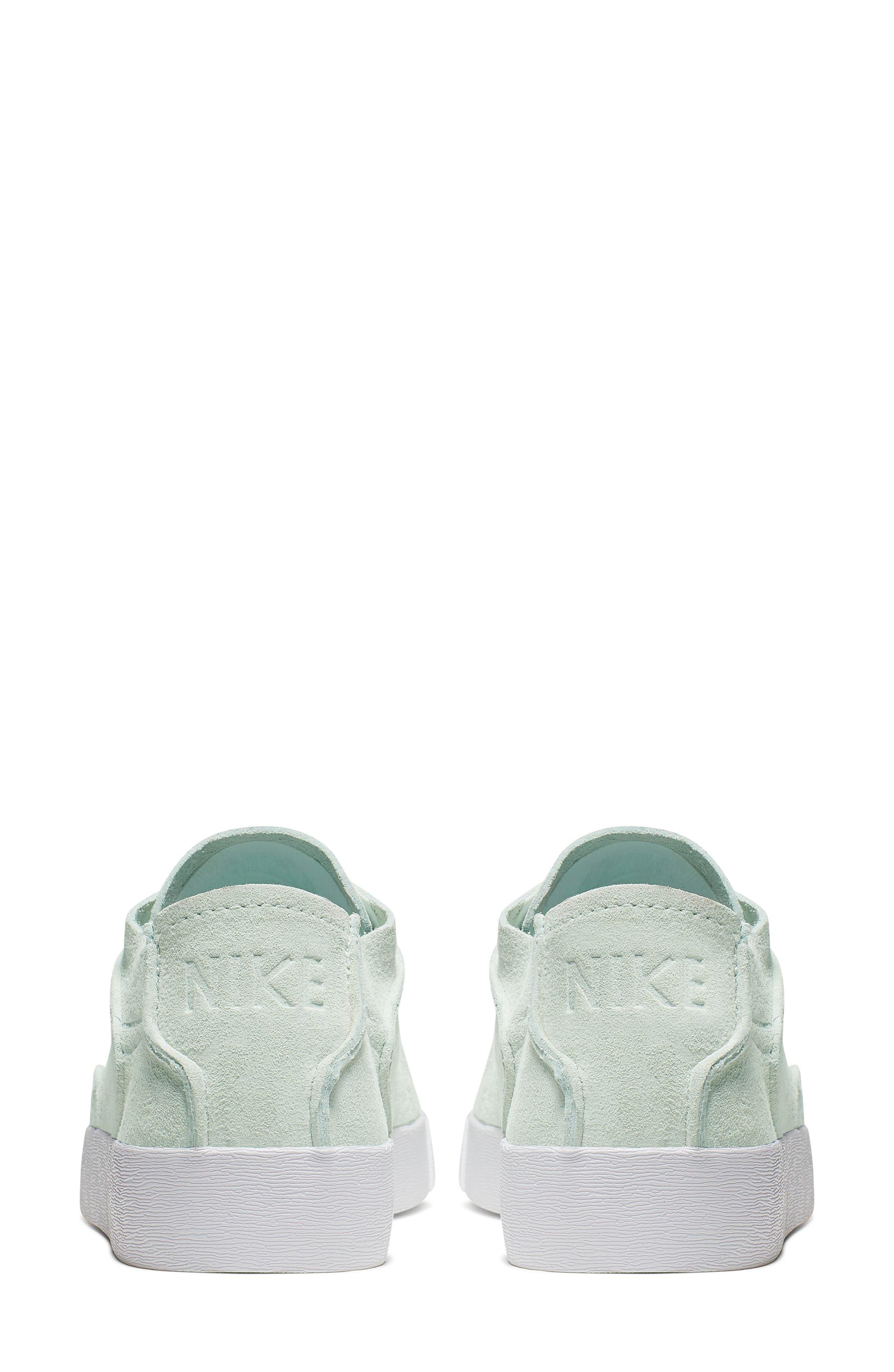 Nike Blazer Low Decon Skate Sneaker, Alternate, color, 