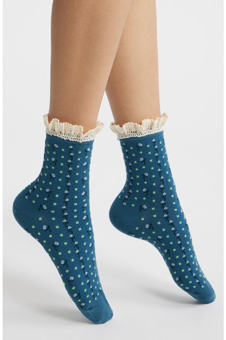 Rosebud Waffle Knit Ankle Socks, Main, color, SMOKE BLUE