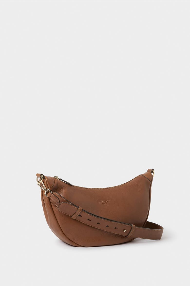 osprey brown leather bag Daylite Shoulder Sling this bag combines rustic charm with everyday versatility The Lima Tote is your