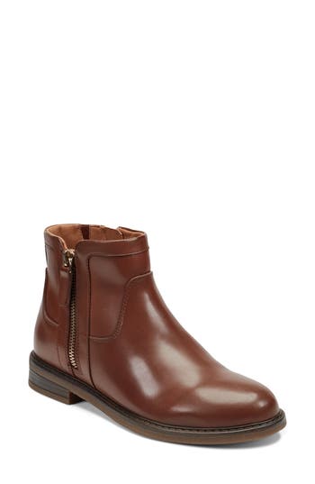 Easy Spirit Jessamy 3 Ankle Boot In Brown
