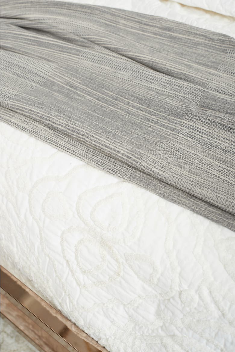 Shyla Dove Queen Quilt, Alternate, color, White
