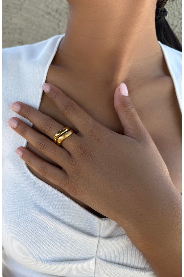 Set of 2 Wavy Band Rings, Alternate, color, GOLD
