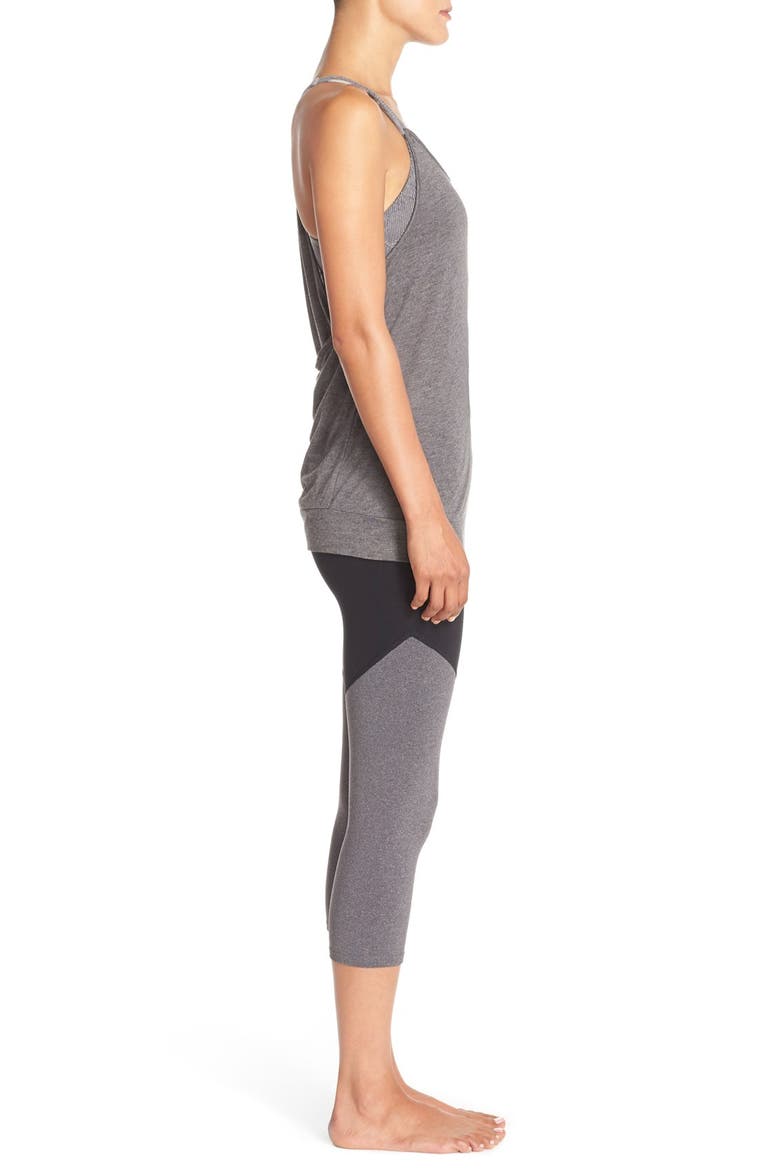 'Electra' Capri Leggings, Alternate, color, BLACK/ STORMY HEATHER