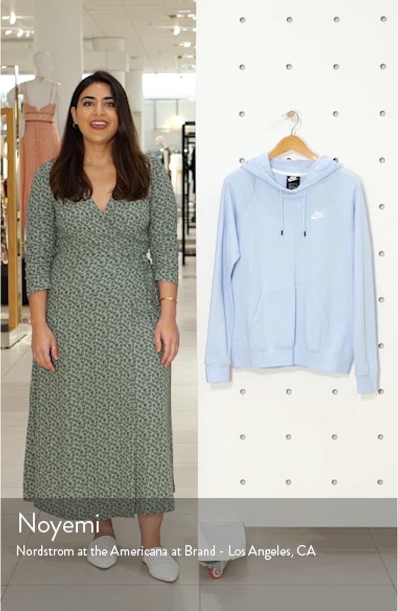 Sportswear Essential Pullover Fleece Hoodie, sales video thumbnail