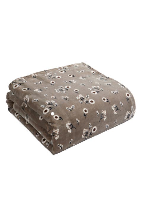 Daisy Faux Shearling Throw Blanket