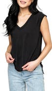 GIBSONLOOK V-Neck T-shirt