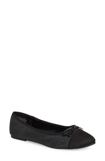 T Tahari Geneva Cap Toe Ballet Flat In Black