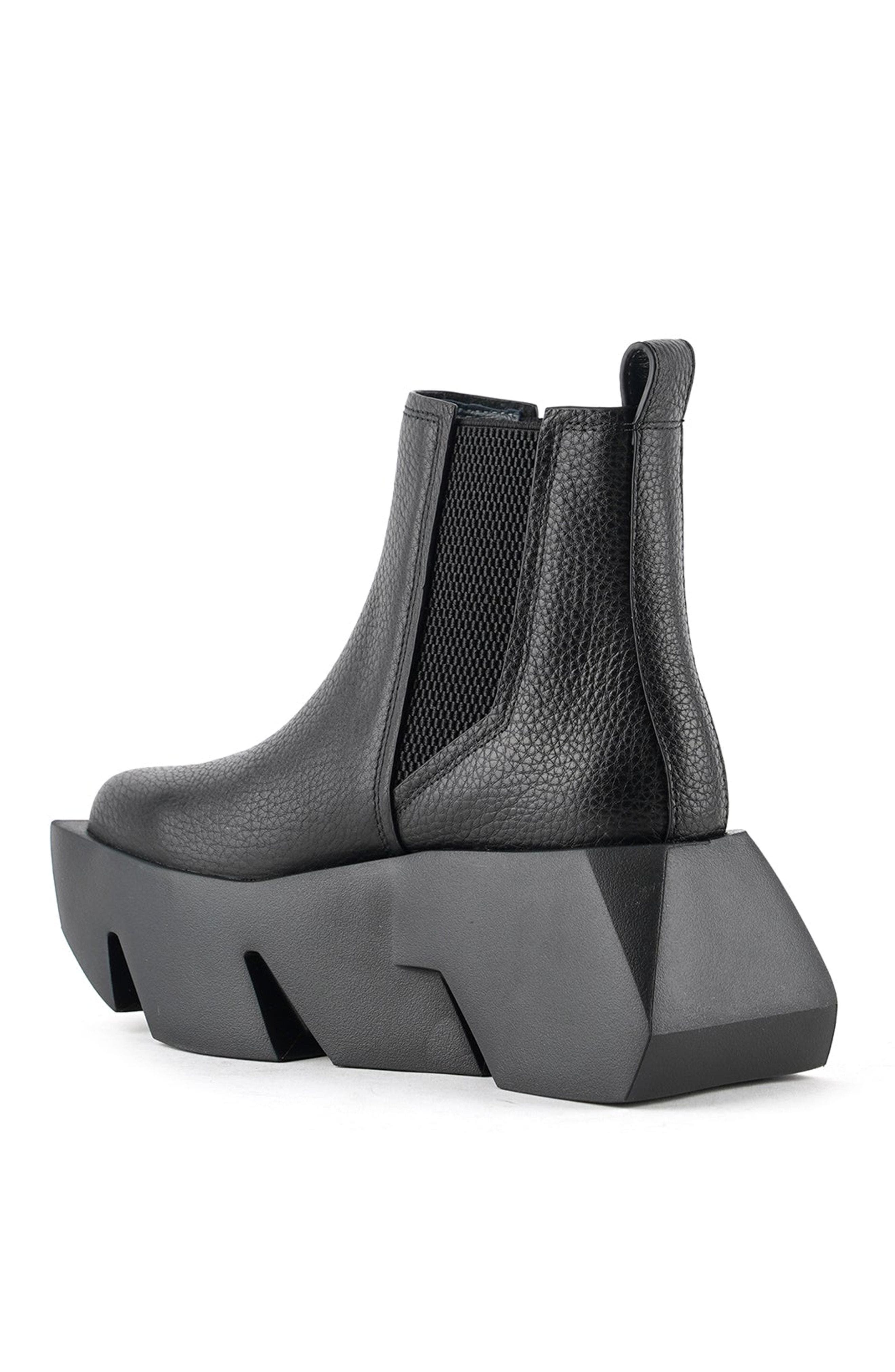 United Nude Bull Chelsea Boot, Alternate, color, Black Ii