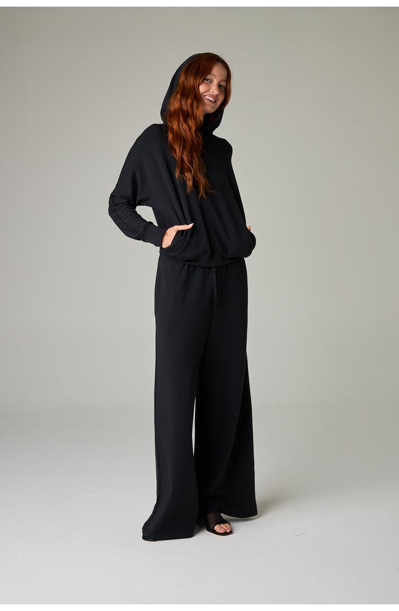 eavolu Baikal Eco-Luxe Fleece Dolman Crop Hoodie - Cloud-Soft Comfort, Alternate, color, Coal Black