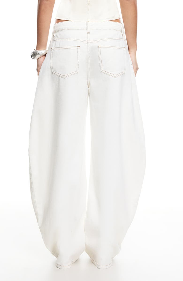 LIONESS Horseshoe Low Rise Barrel Leg Jeans, Alternate, color, Porcelain