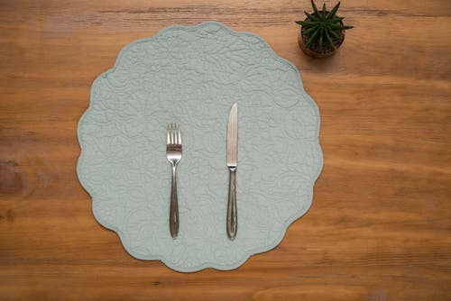 C & F Home C&f Home Christiana Breeze Reversible Machine Washable Round Quilt Placemats Set Of 6 In Blue