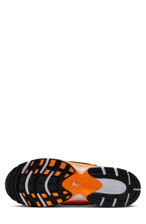 Nike V5 Rnr Sneaker In Multi