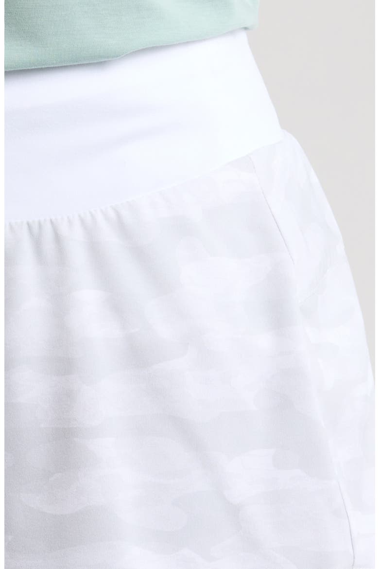 Active Breeze UPF 50+ Shorts, Alternate, color, SEASMOKE CAMO - CLOUD GREY