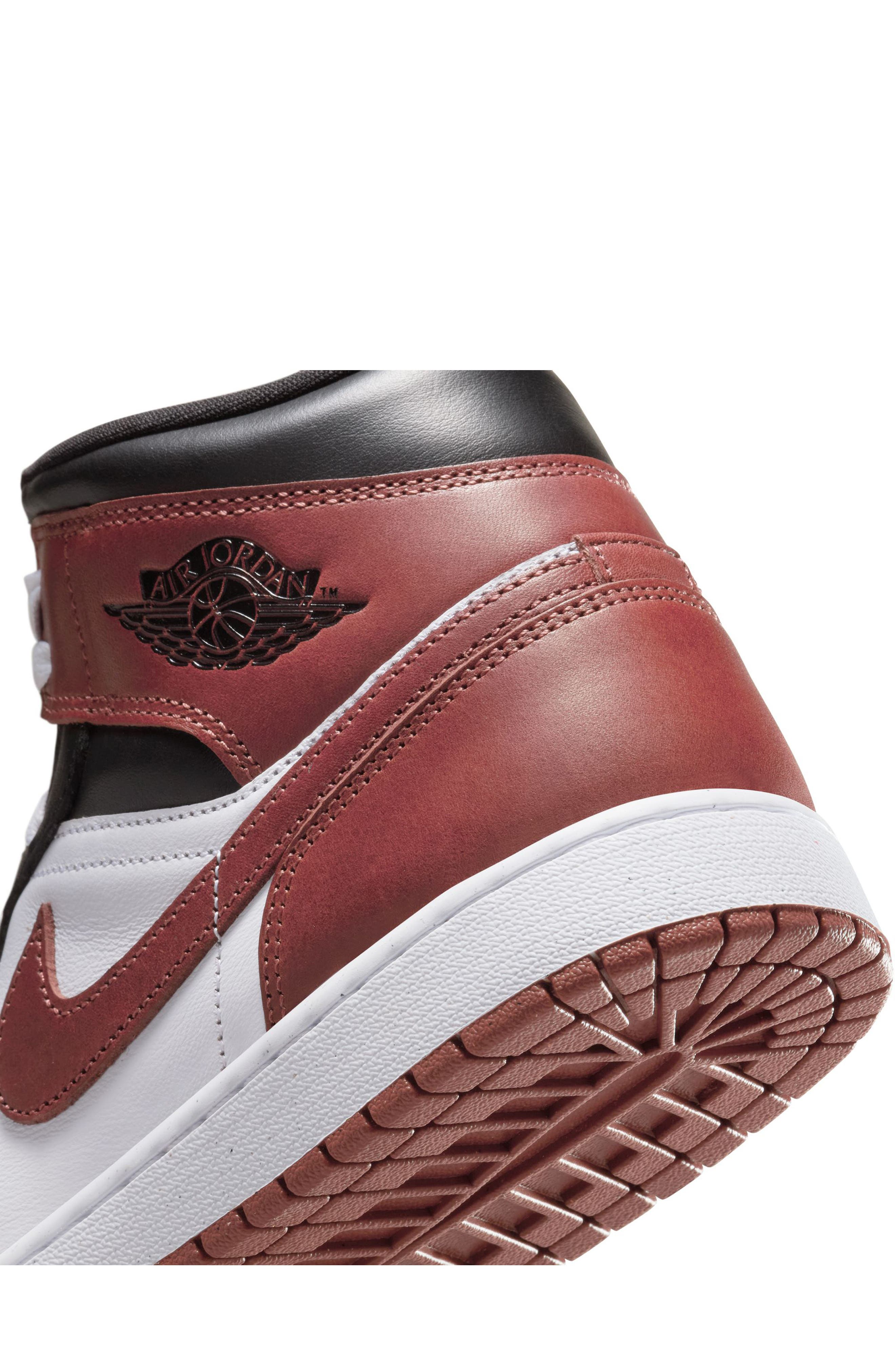 air jordan 1 mid sneakers