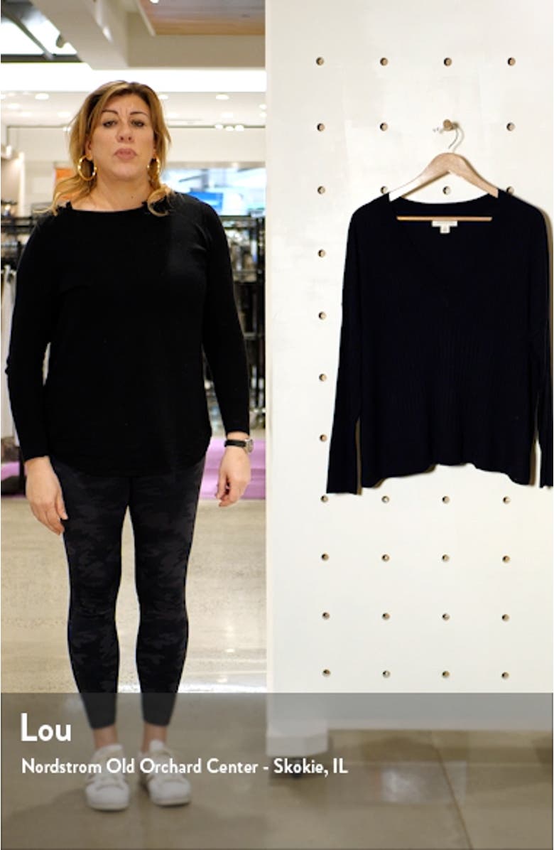 Wide Ribbed V-Neck Pullover, sales video thumbnail