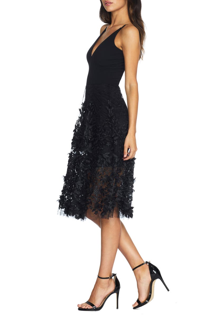 Darleen V-Neck Embroidered Mesh Cocktail Dress