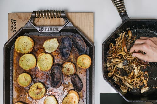 Finex Cast Iron 18'' Double Burner Griddle In Black