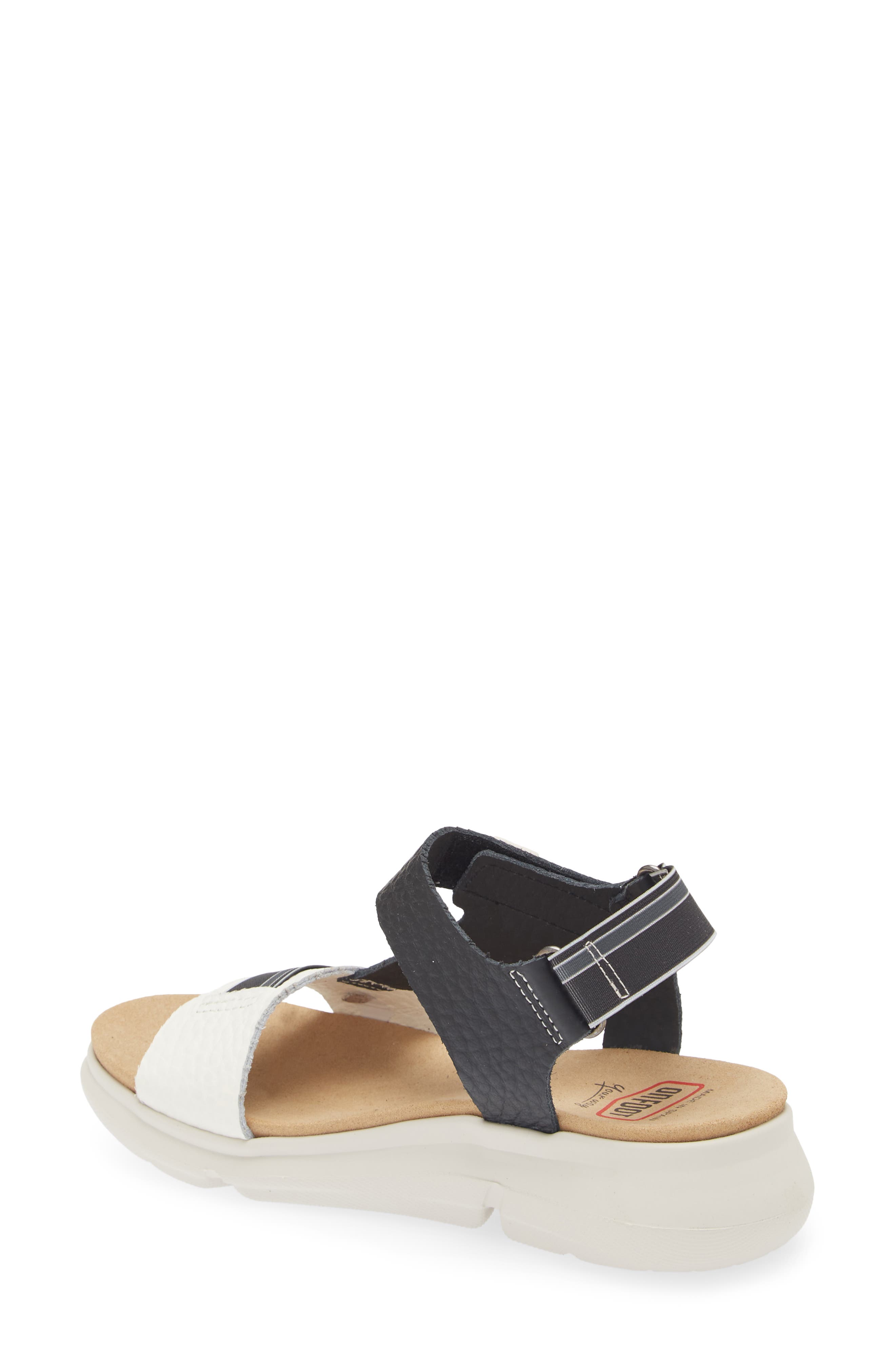 On Foot 90502 Daytona Platform Sandal, Alternate, color, Black/ Blanco