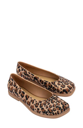 Melissa Ruby Ballet Flat In Brown