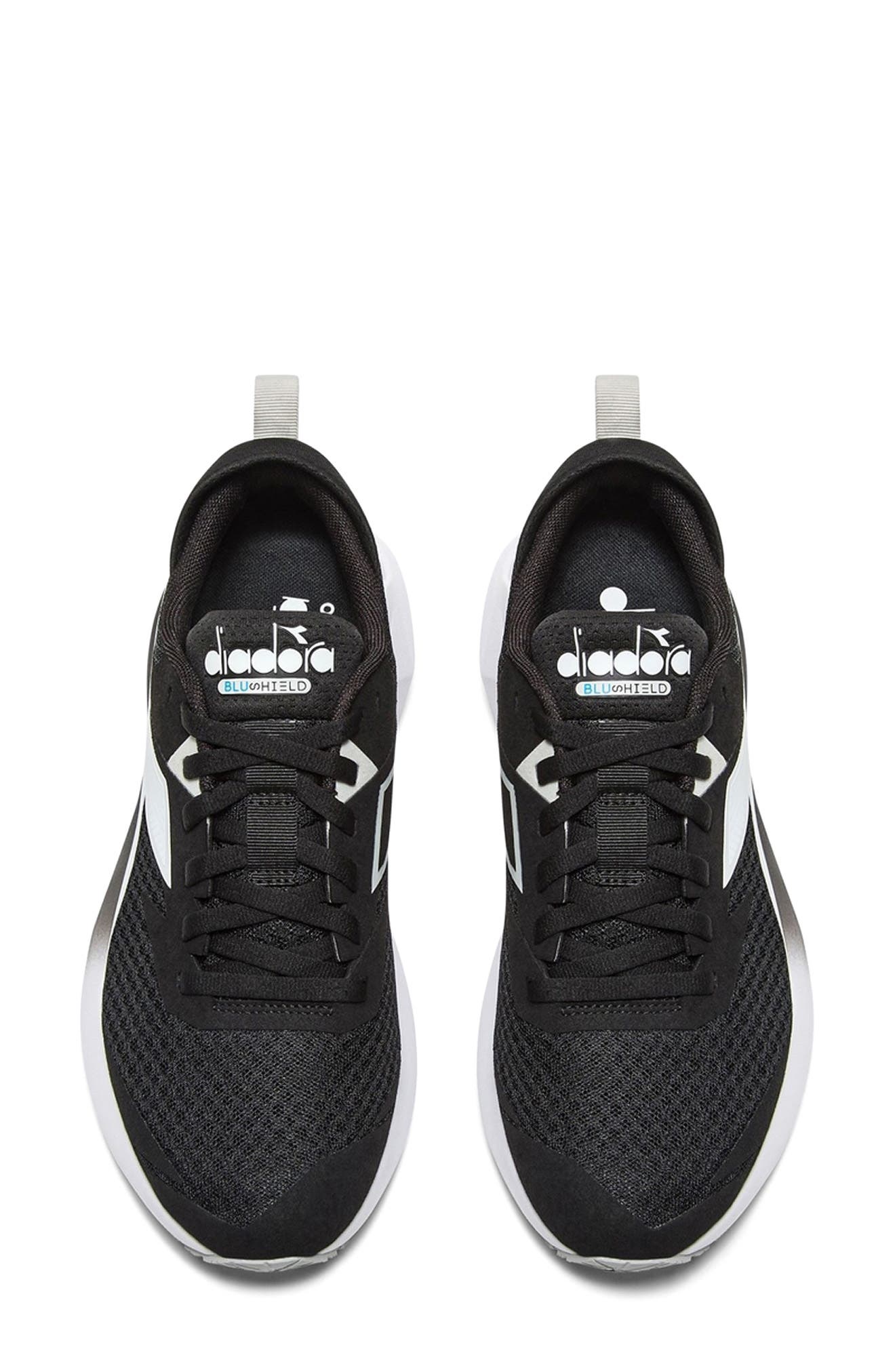 Diadora Mythos Vigore 3 Running Shoe, Alternate, color, Black/White