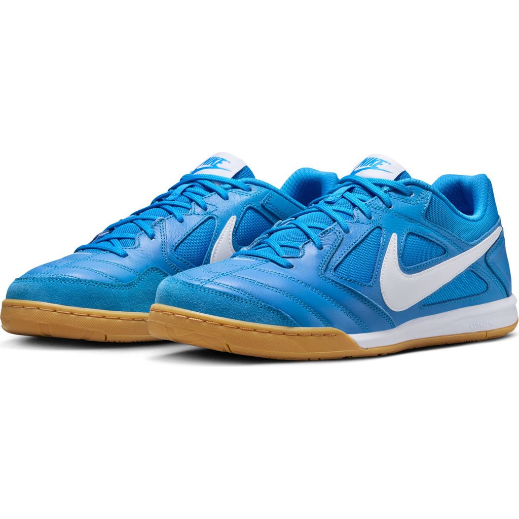 Nike Gato Soccer Sneaker