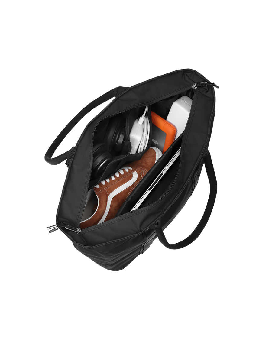 D_b_ Essential Tote, 25L, Alternate, color, Black Out