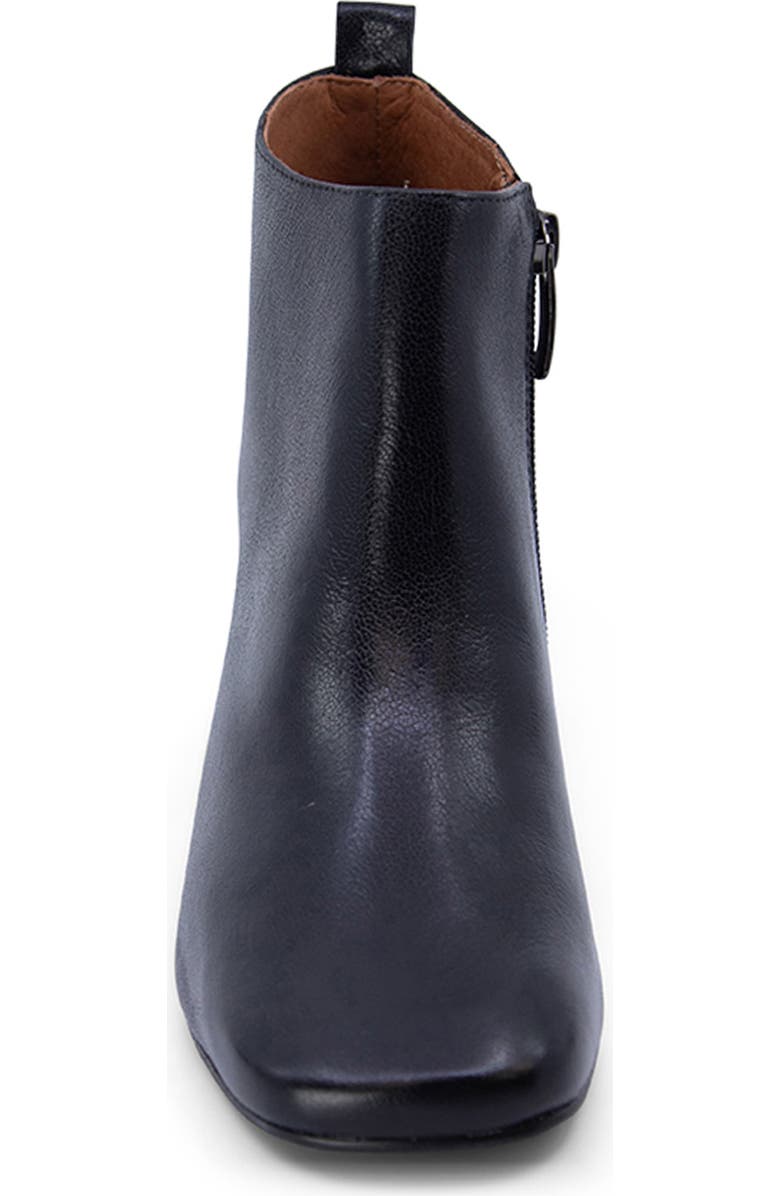 Chocolat Blu Hilla Block Heel Bootie, Alternate, color, Black Leather