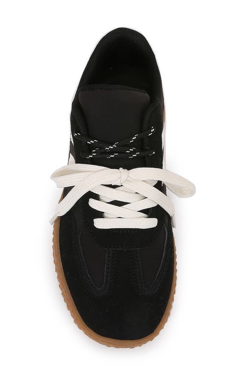 Berness Double Lace Sneaker In Black