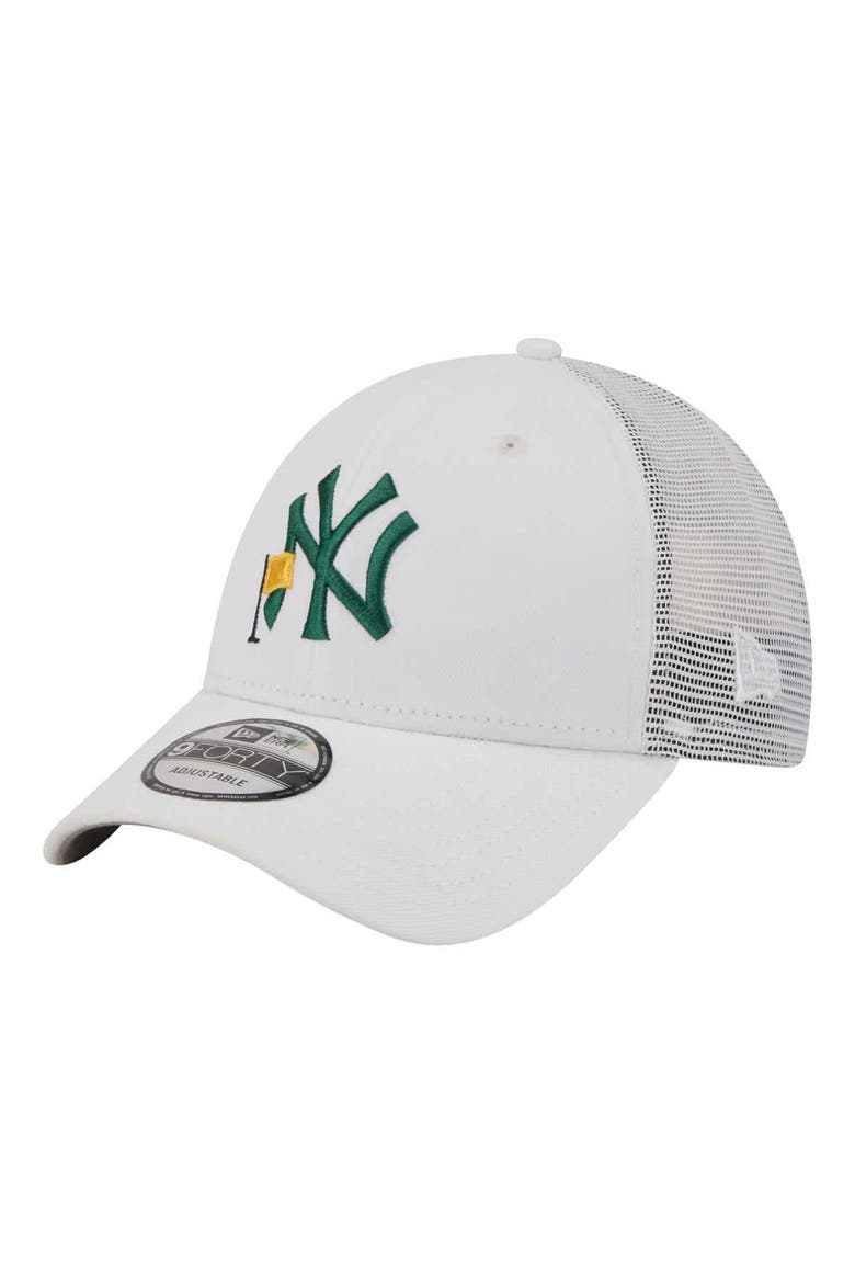 Men's New Era  White New York Yankees Flag 9FORTY Trucker Adjustable Hat, Main, color, White