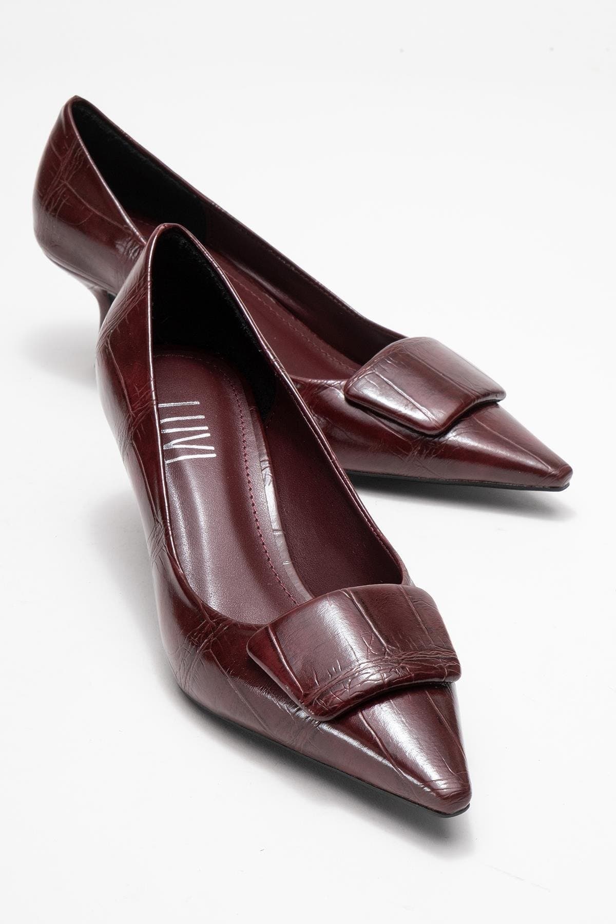 Marcia Buckle Pointed Toe Pump, Alternate, color, Burgundy Printed