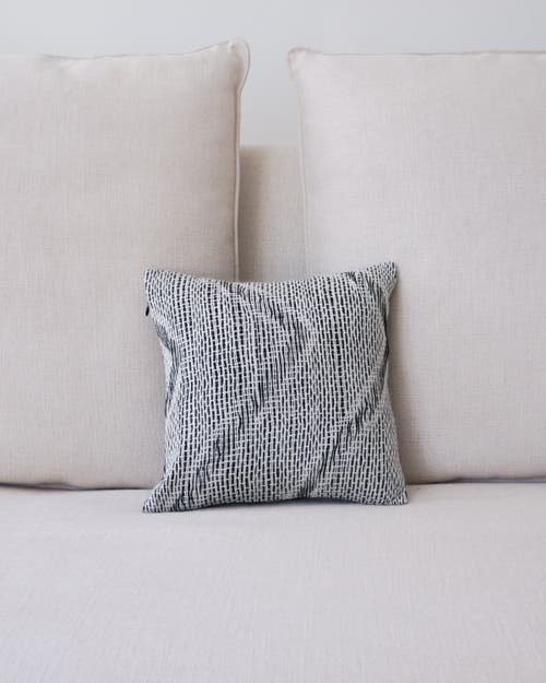 Voz Zig-zag Wave Small Decorative Pillow In Series 1