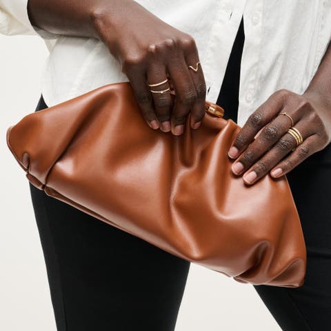 Jennifer Clutch