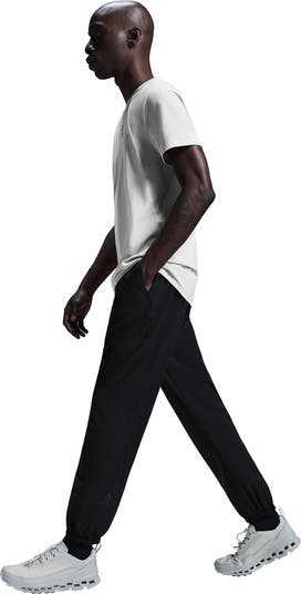 On FOCUS PANTS ブラック Men's Focus Pants | Black | On United States