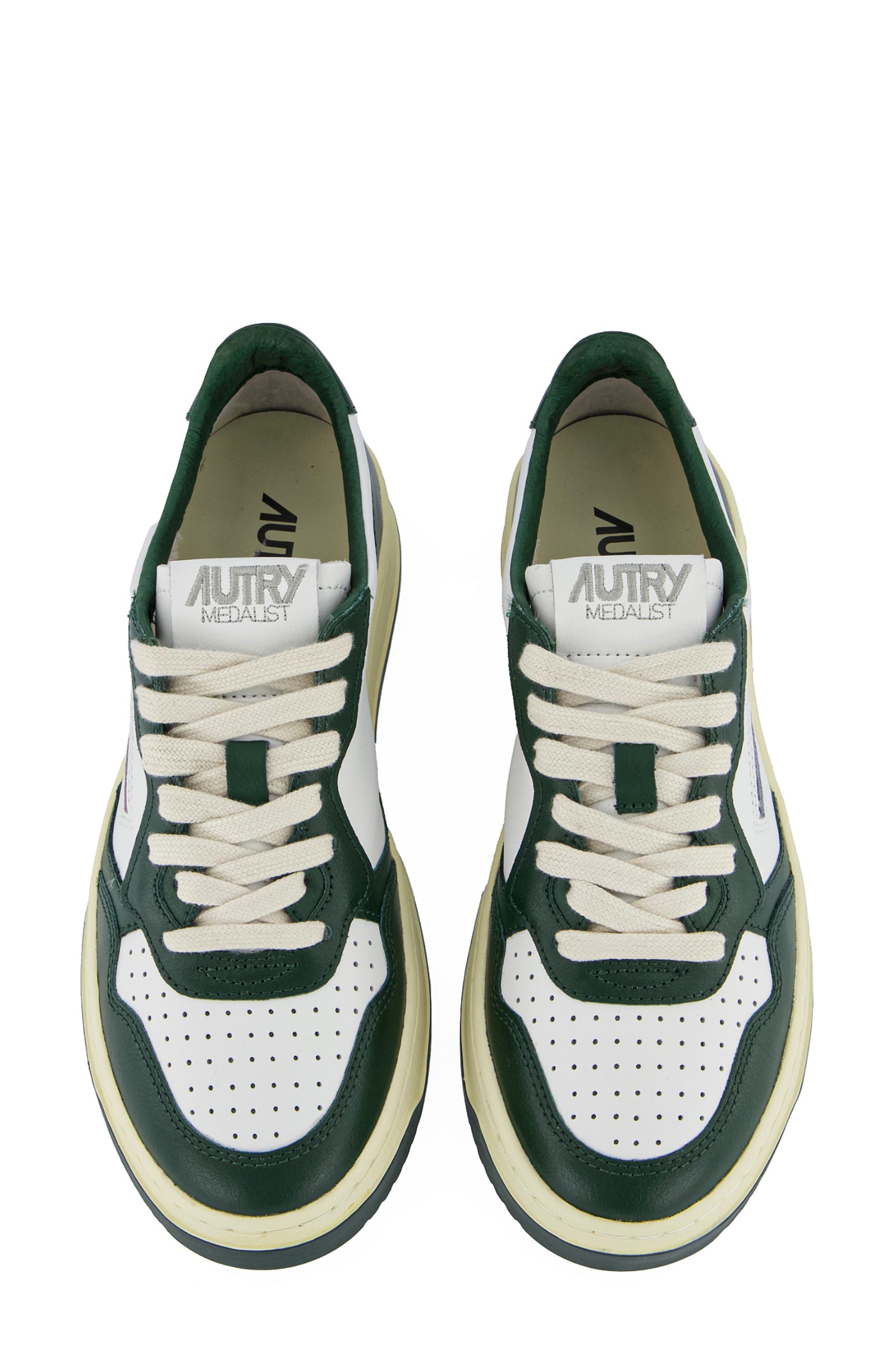 AUTRY Medalist Low Sneaker, Alternate, color, Leather White/ Mountain