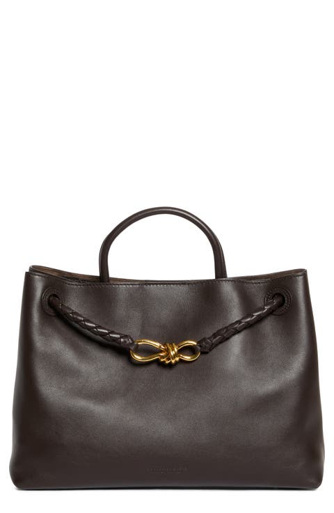 Medium Andiamo Leather Shoulder Bag