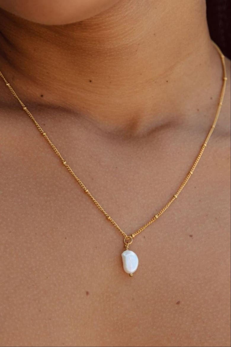 Baroque Pearl Pendant, Alternate, color, Gold