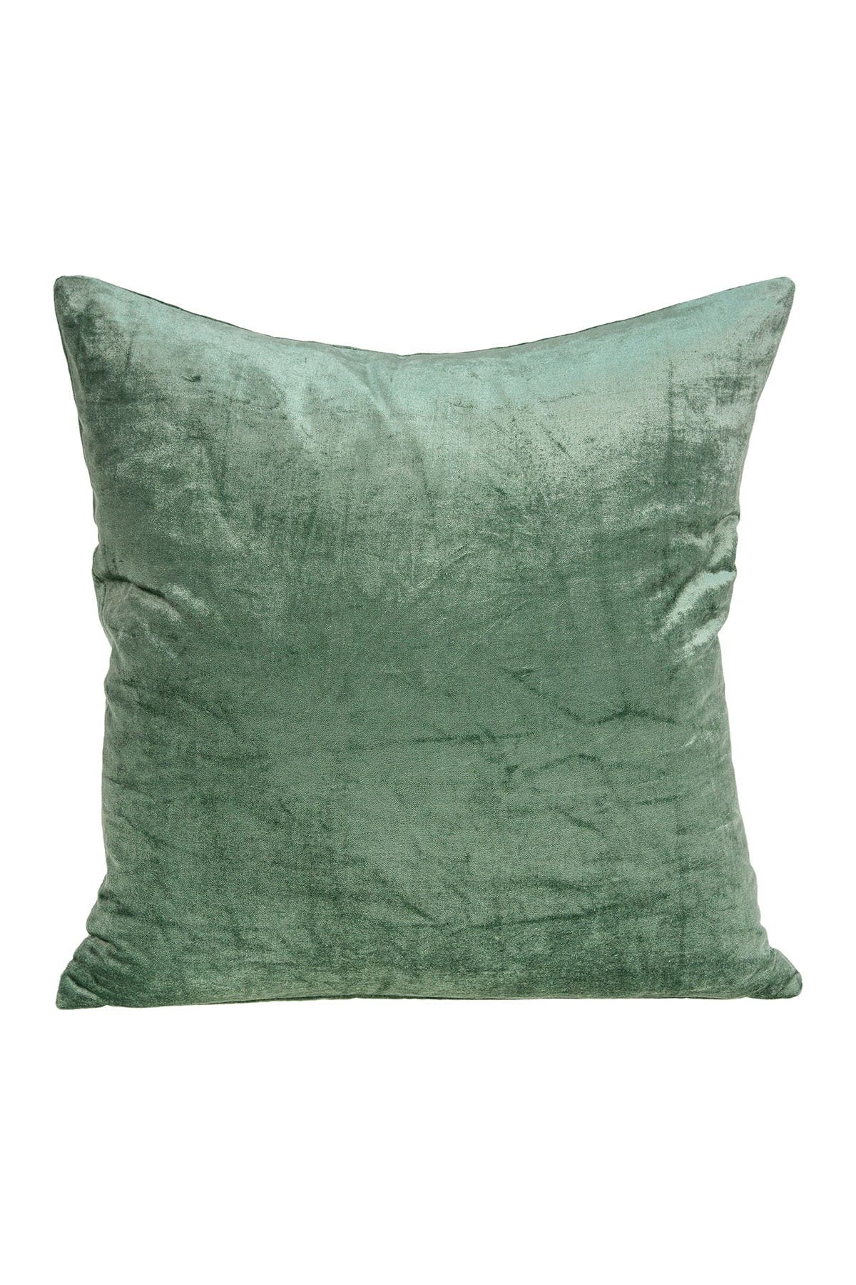 PARKLAND COLLECTION Transitional Solid Throw Pillow