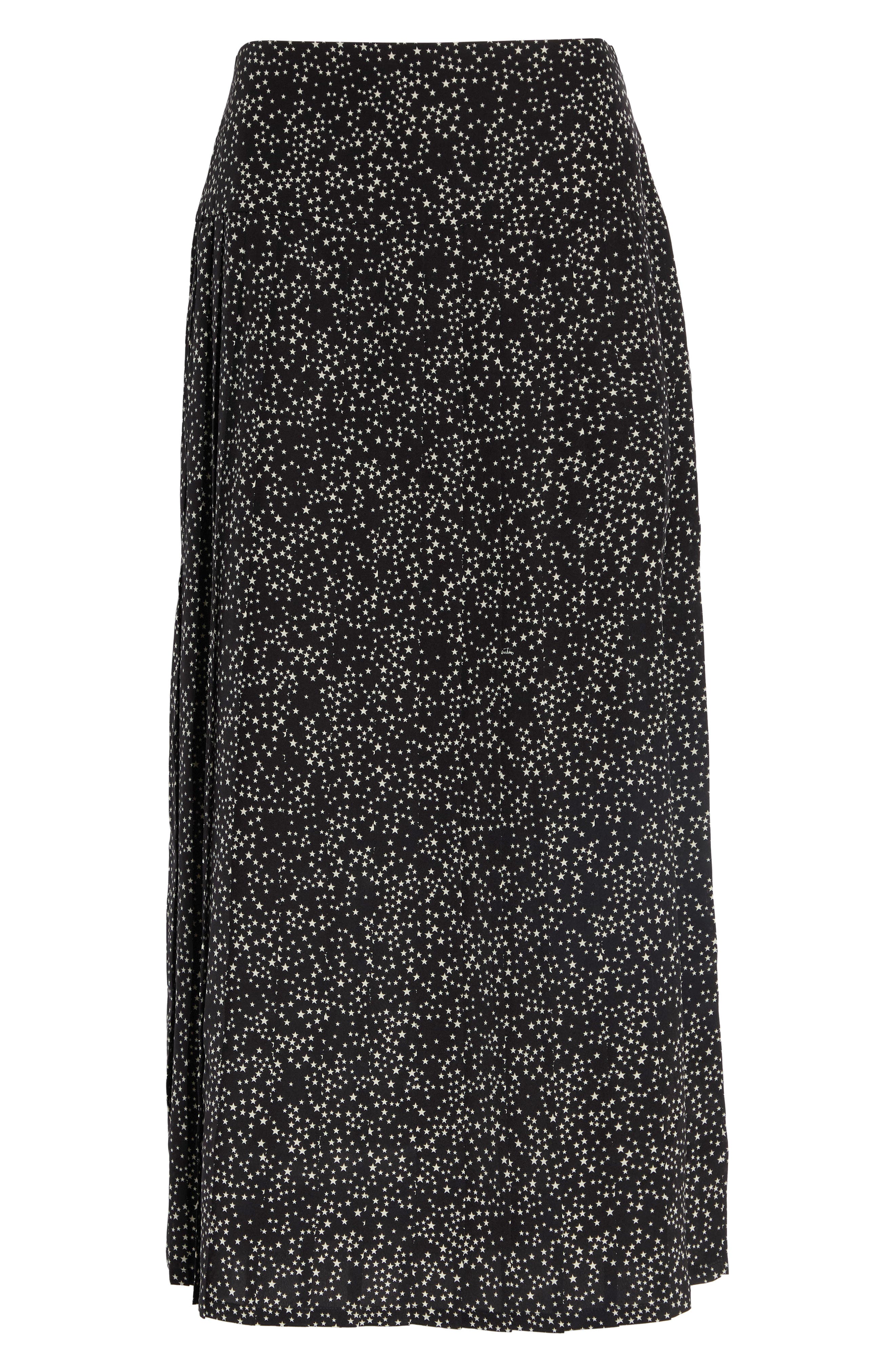 selected BLACK/ CREAM