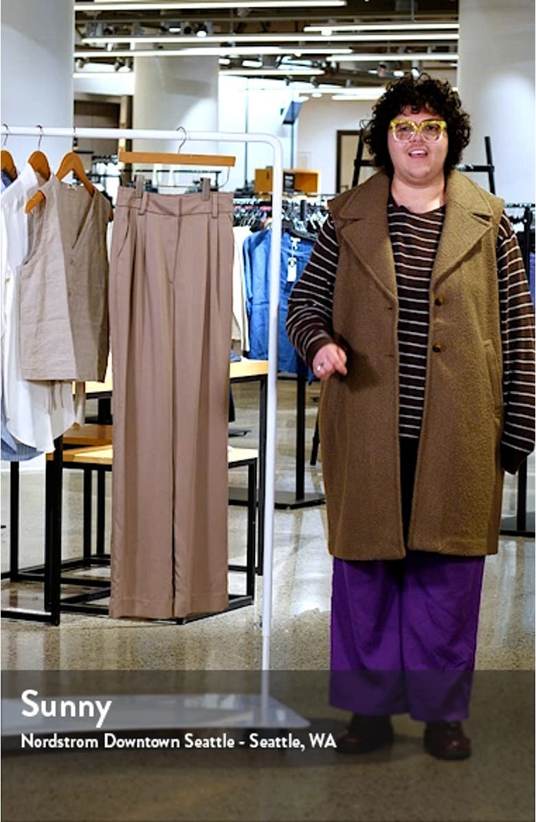 The Favorite Pant Pleated Wide Leg Pants, sales video thumbnail