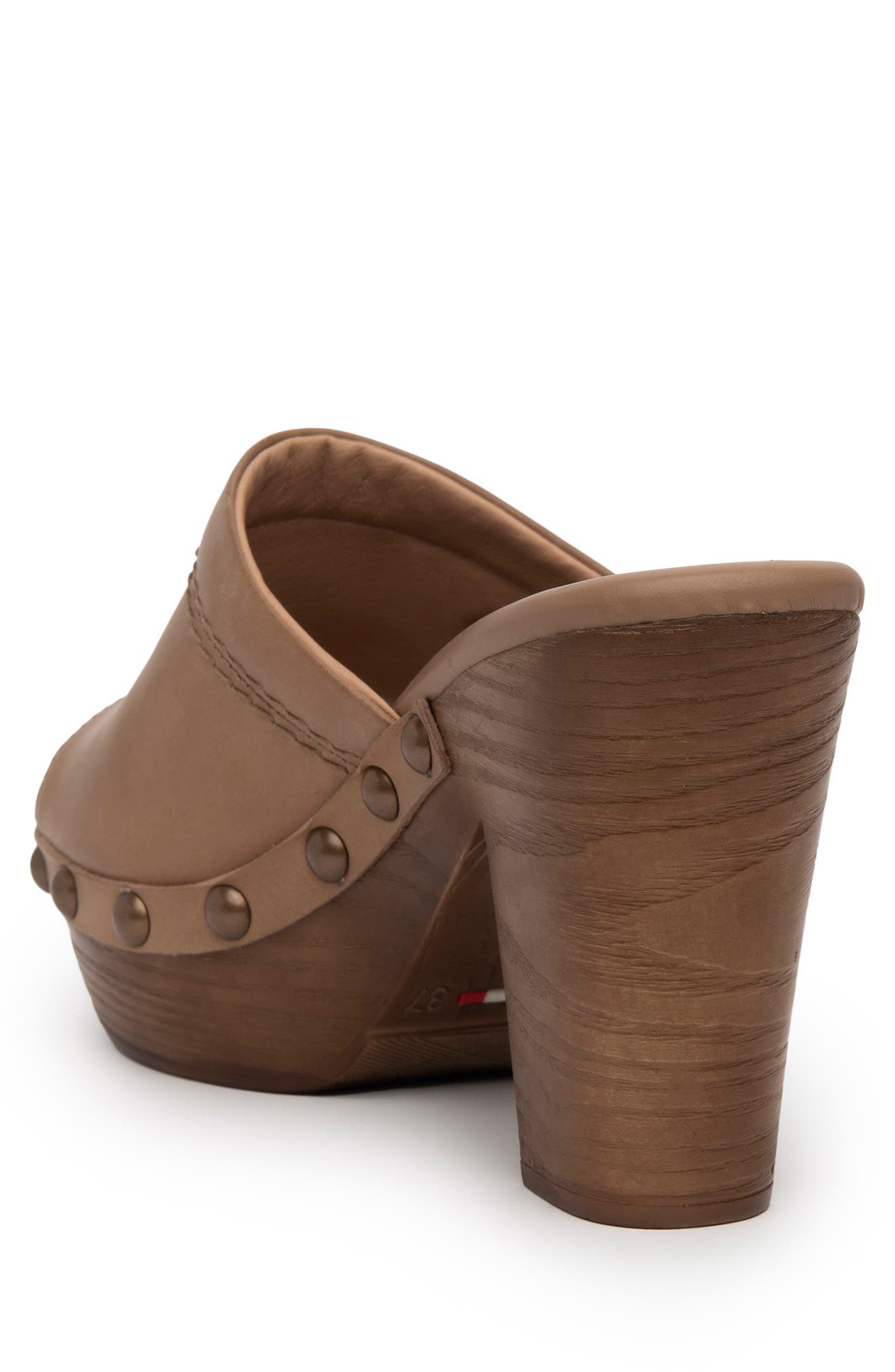 NeroGiardini Studded Platform Sandal, Alternate, color, 