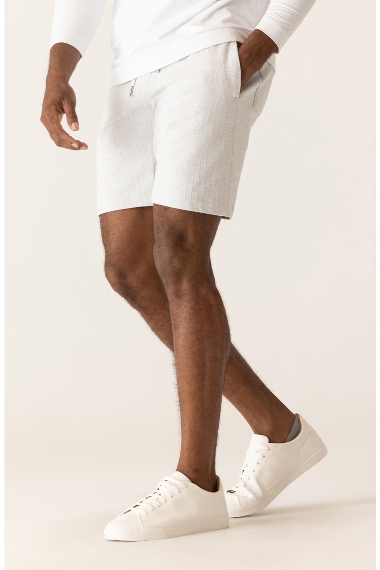360 Infinity Shorts, Alternate, color, SILVER HEATHER