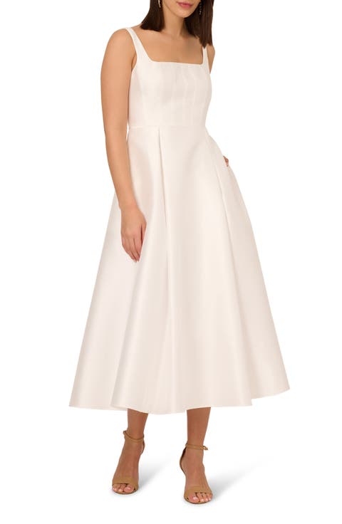 【海外限定】AdriannaPapell ドレス☆White Structured Cape She Structured Cape Sheath Dress In Ivory - Adrianna Papell