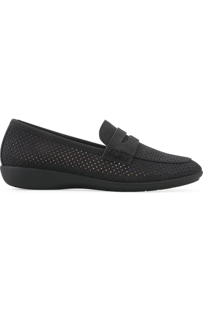 CLIFFS BY WHITE MOUNTAIN Samson Loafer, Alternate, color, Black/ Nubuck