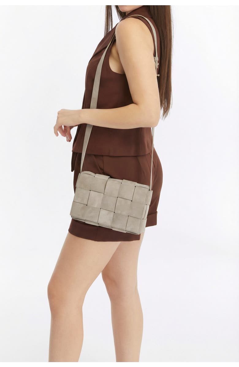 Furniq UK Hoxton Woven Suede Handbag, Alternate, color, Beige