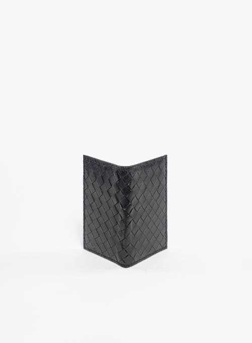 Deux Mains Woven Card Holder In Black