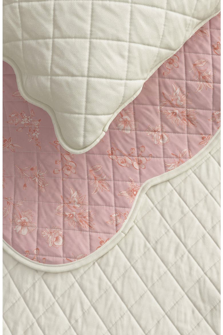 Floral Scalloped Cotton Quilt & Sham Set, Alternate, color, SPRING PETALS PEACH