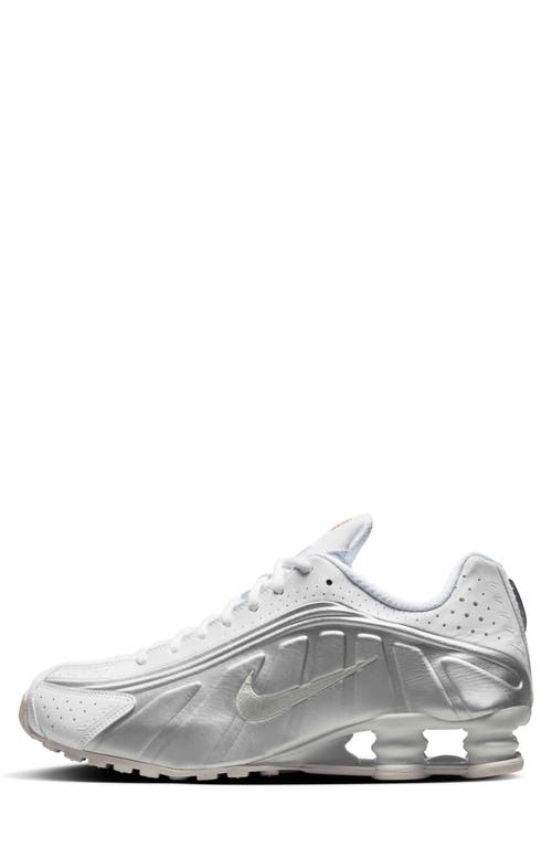 Nike Shox R4 Sneaker
