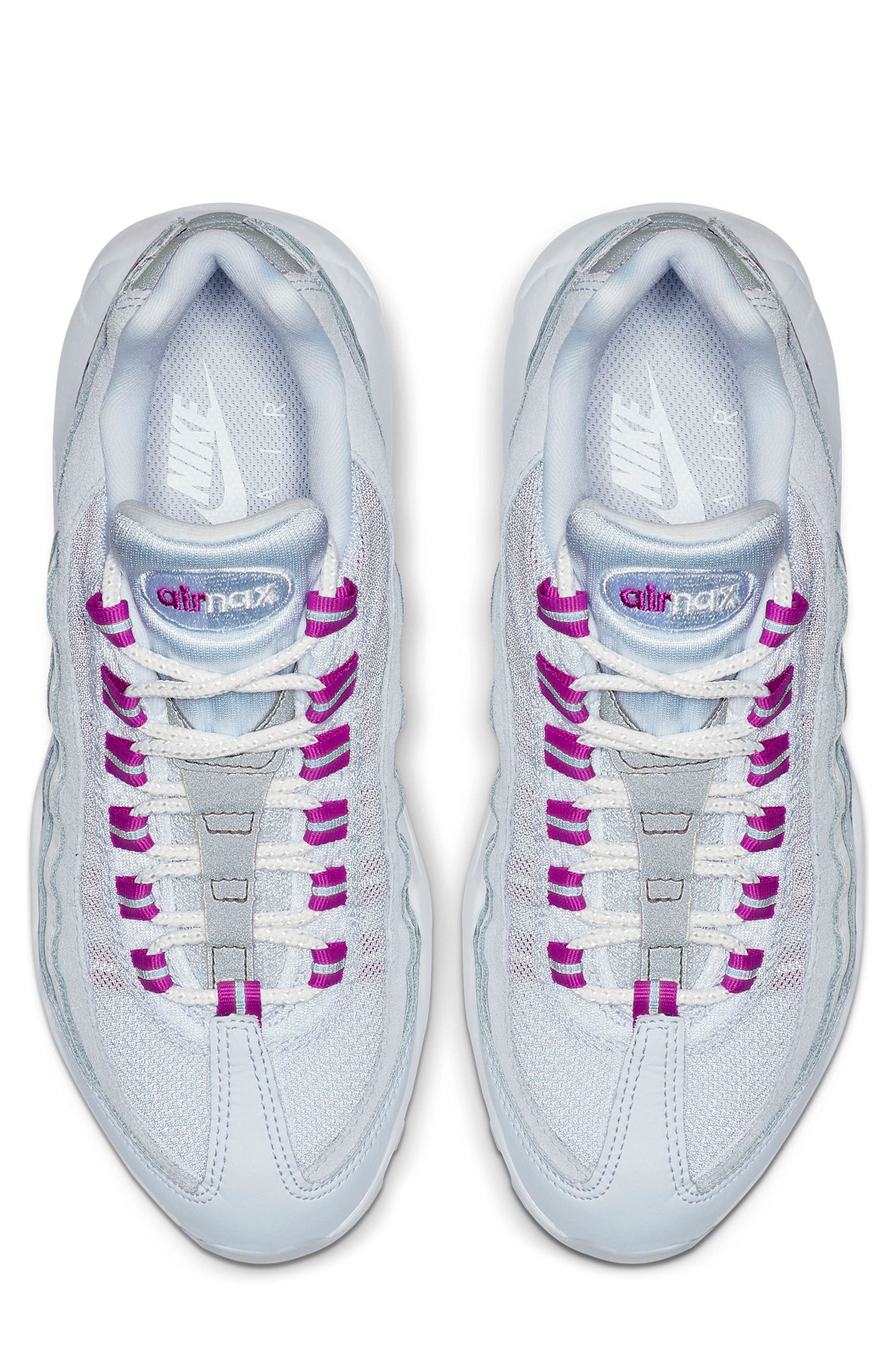 Air Max 95 Sneaker, Alternate, color, FOOTBALL GREY/ VIOLET/ WHITE